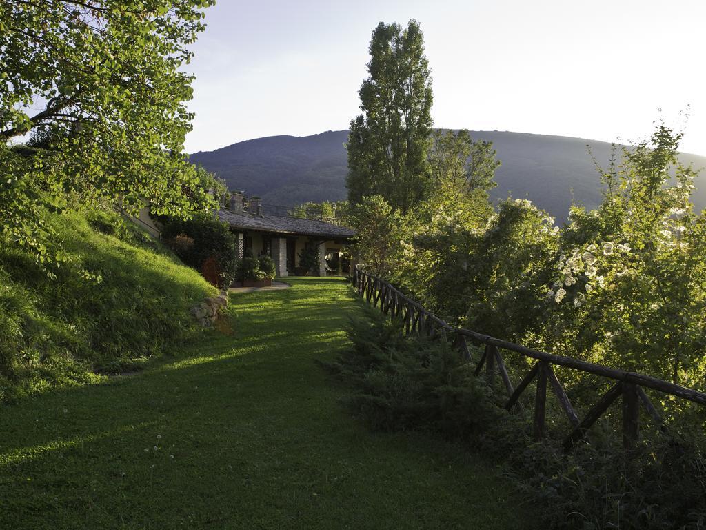 Le Silve Di Armenzano Hotell Assisi Eksteriør bilde